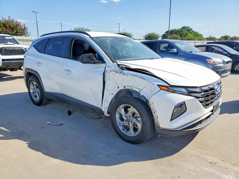 2024 HYUNDAI TUCSON SEL 4