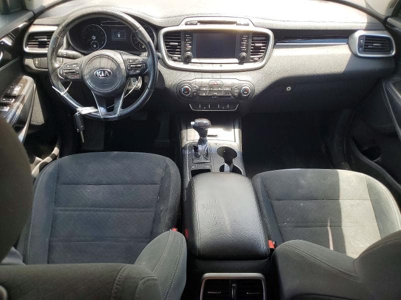 2018 KIA SORENTO LX 8