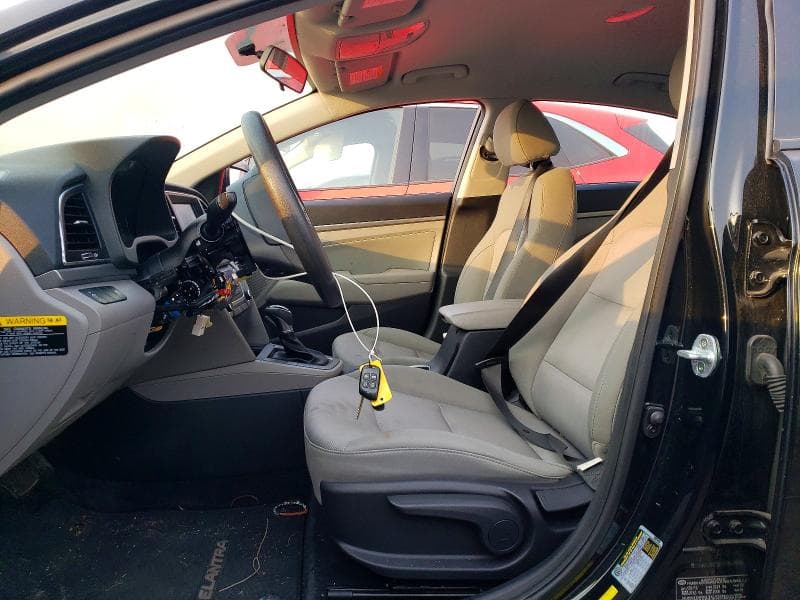 2017 HYUNDAI ELANTRA SE SE 7
