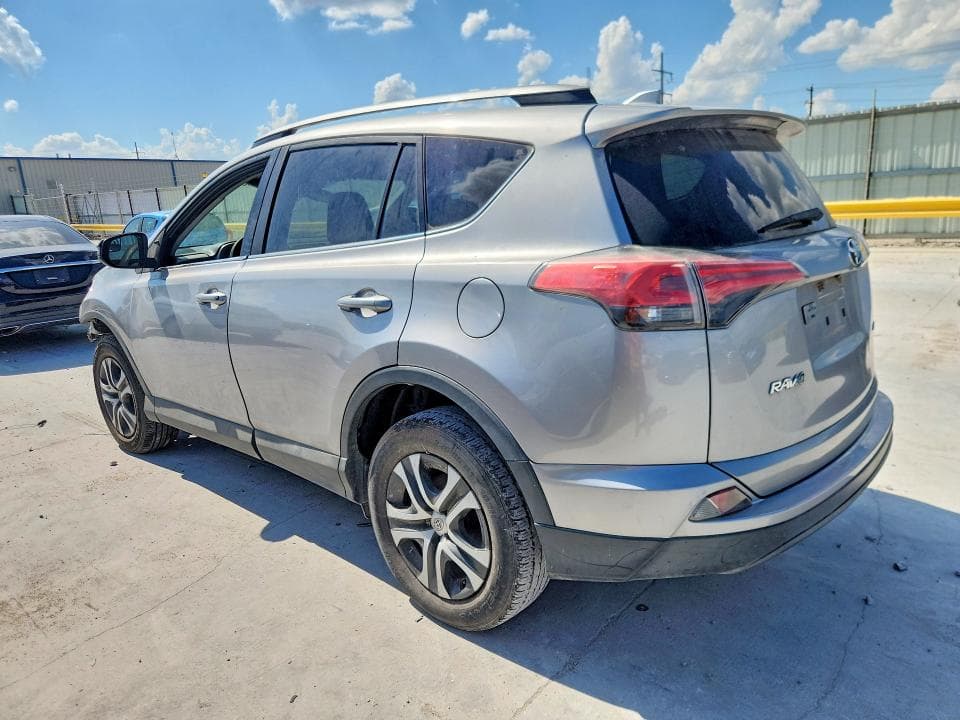 2017 TOYOTA RAV4 LE LE 2