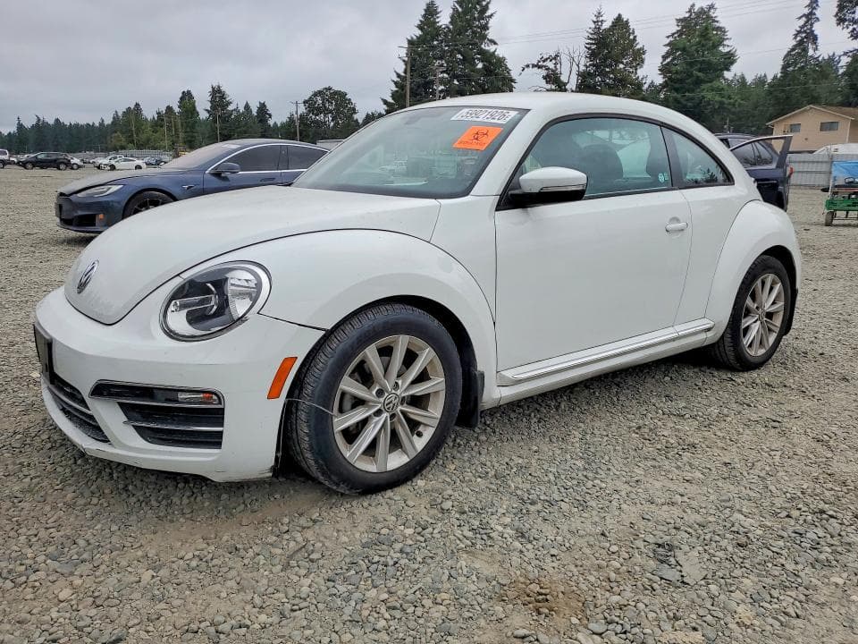 2017 VOLKSWAGEN BEETLE SE - 1