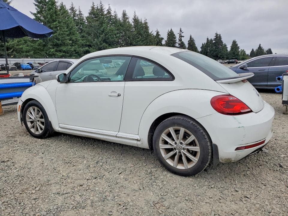 2017 VOLKSWAGEN BEETLE SE 2