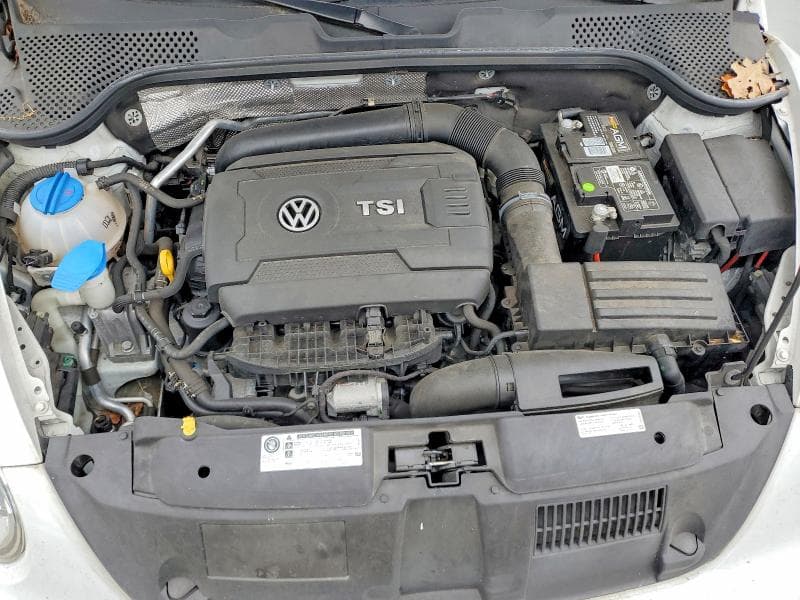 2017 VOLKSWAGEN BEETLE SE 11
