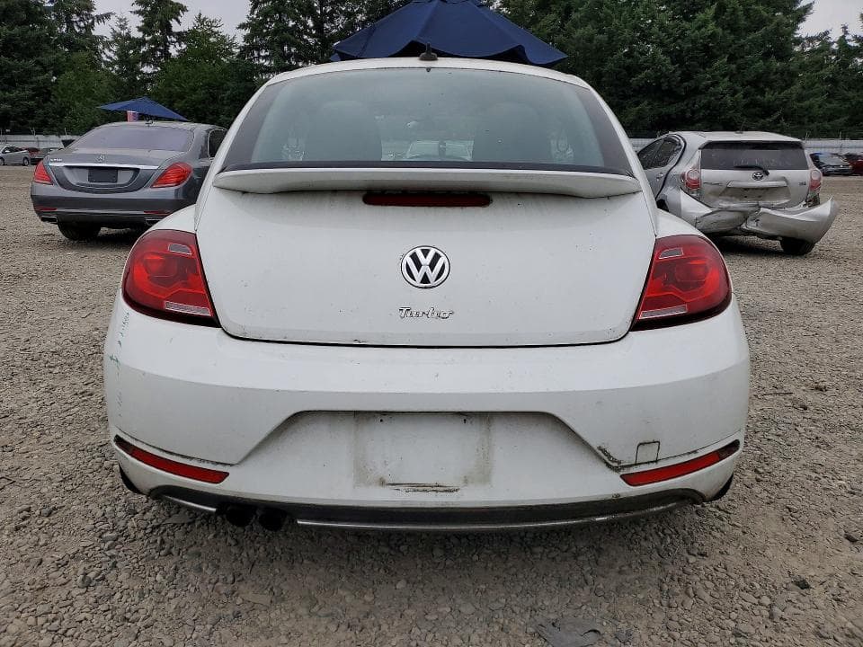 2017 VOLKSWAGEN BEETLE SE 6