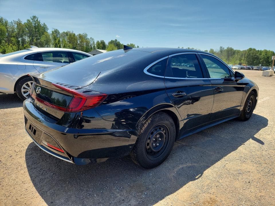 2021 HYUNDAI SONATA SE 3