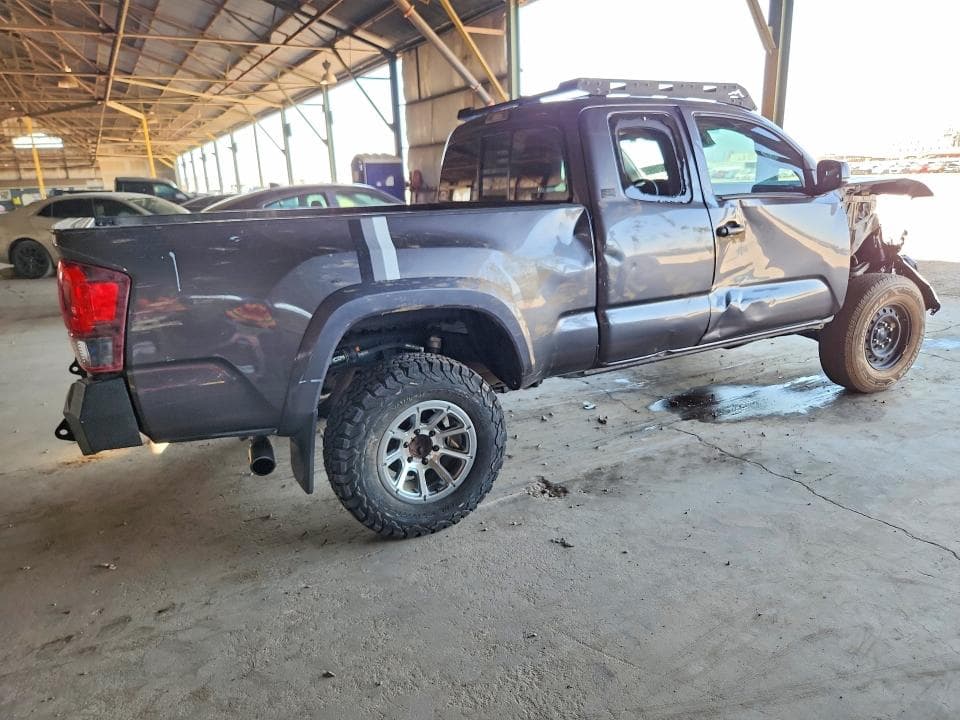 2020 TOYOTA TACOMA SR5 V6 3