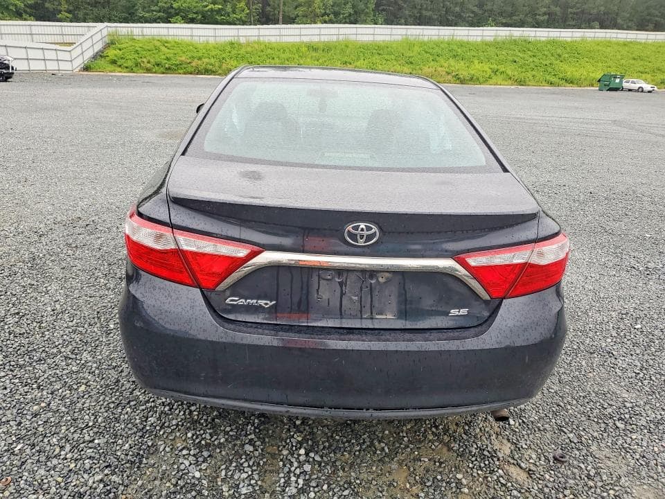 2017 TOYOTA CAMRY SE SE 6