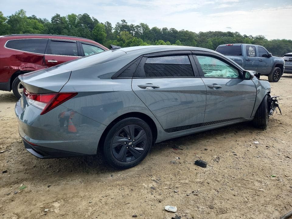 2022 HYUNDAI ELANTRA SEL 3