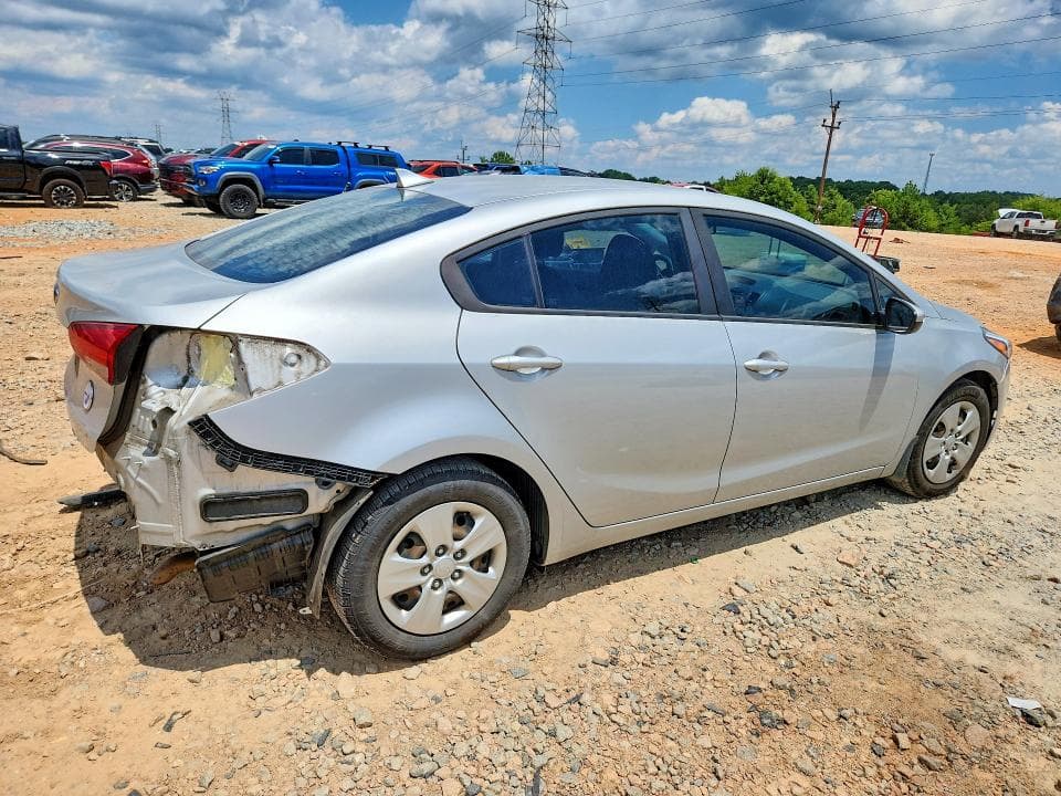 2017 KIA FORTE LX 3