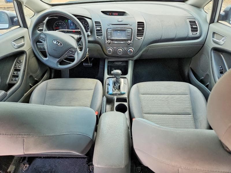 2017 KIA FORTE LX 8