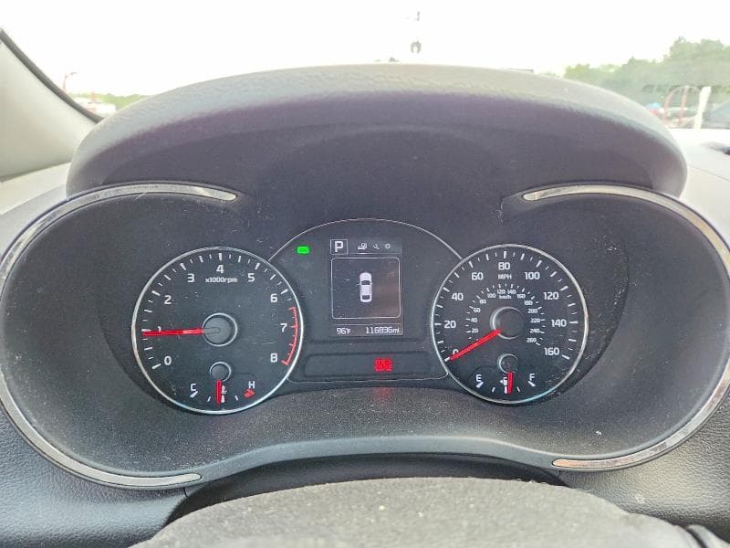 2017 KIA FORTE LX 9