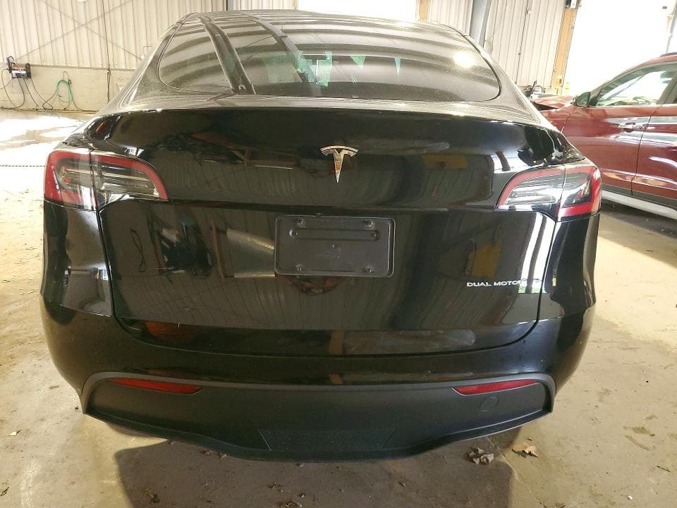 2021 TESLA MODEL Y 6
