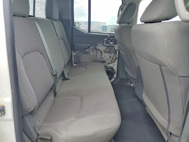 2019 NISSAN FRONTIER SV 10