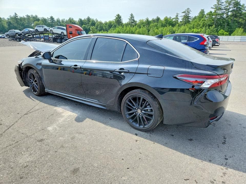 2024 TOYOTA CAMRY XSE 2