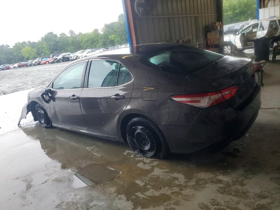 2018 TOYOTA CAMRY LE 2