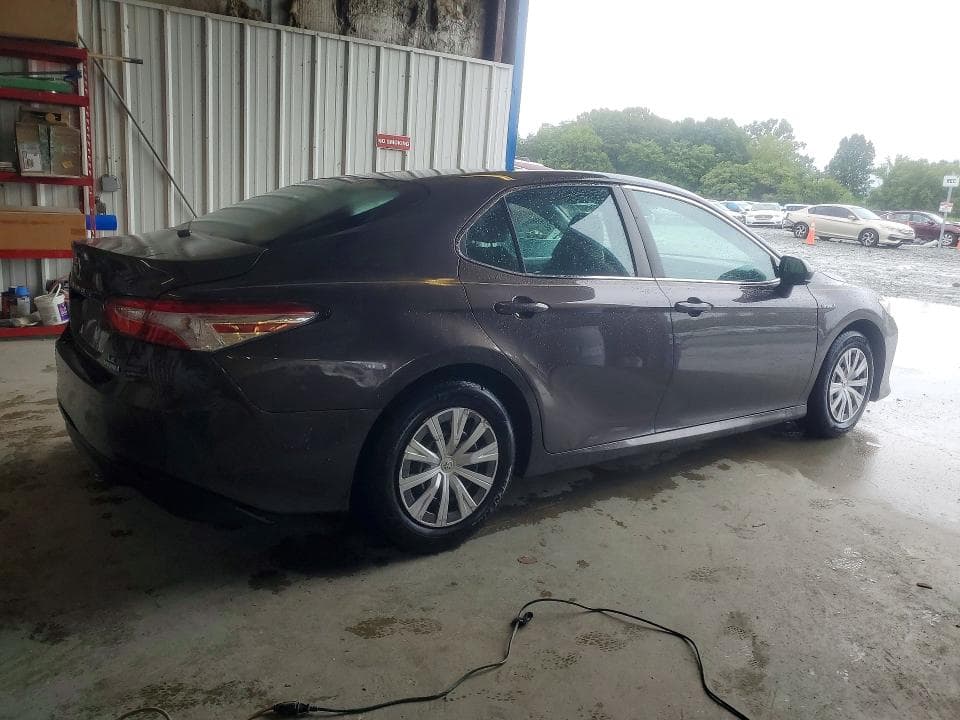 2018 TOYOTA CAMRY LE 3