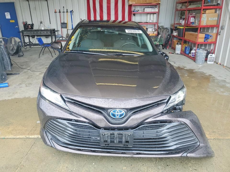 2018 TOYOTA CAMRY LE 5