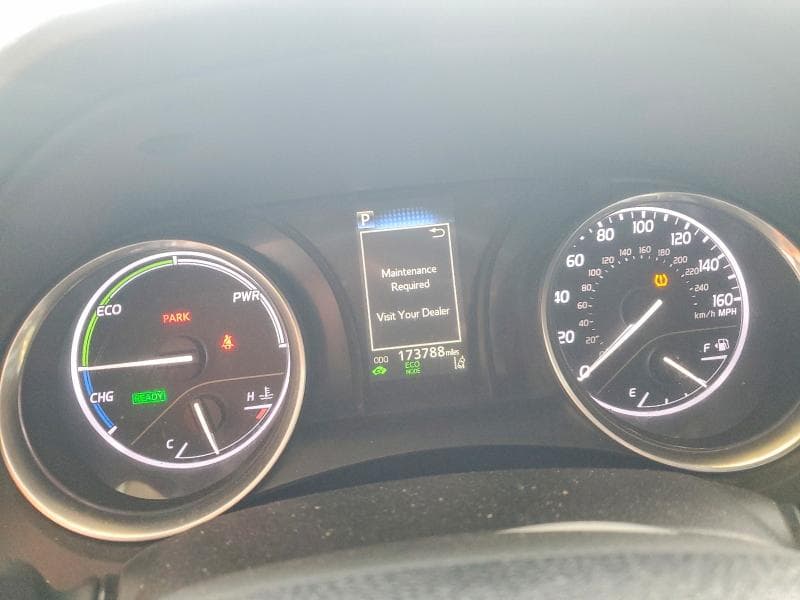 2018 TOYOTA CAMRY LE 9