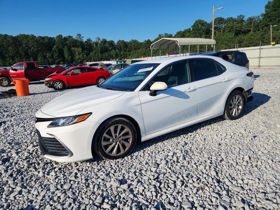 2021 TOYOTA CAMRY LE - 1
