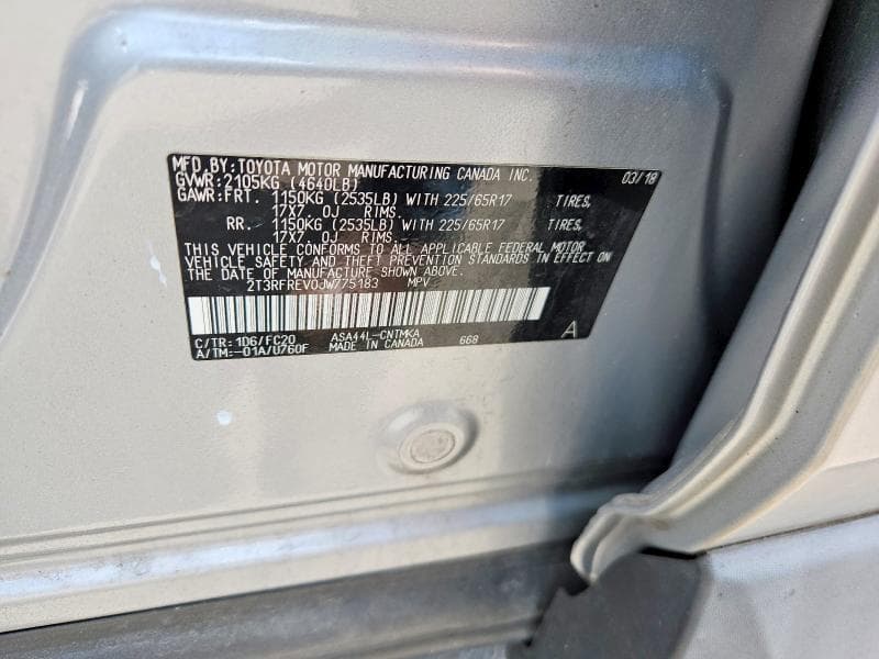2018 TOYOTA RAV4 XLE 13