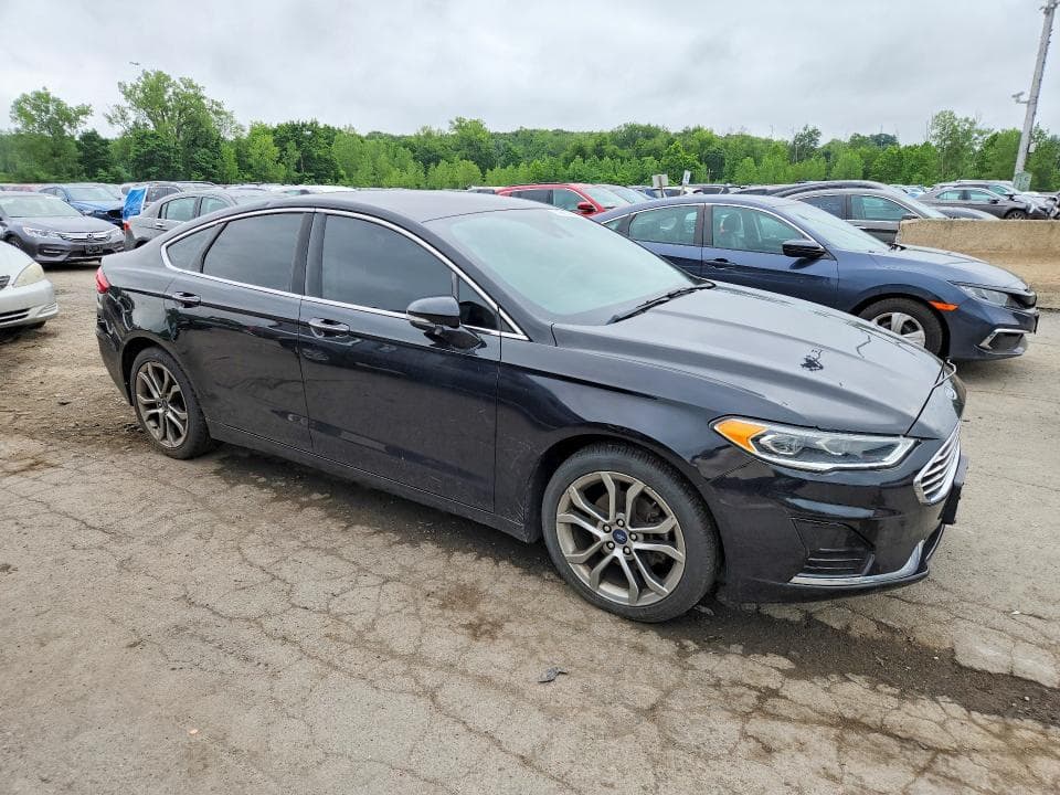 2019 FORD FUSION SEL 4