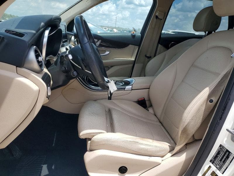 2019 MERCEDES-BENZ GLC 300 300 7
