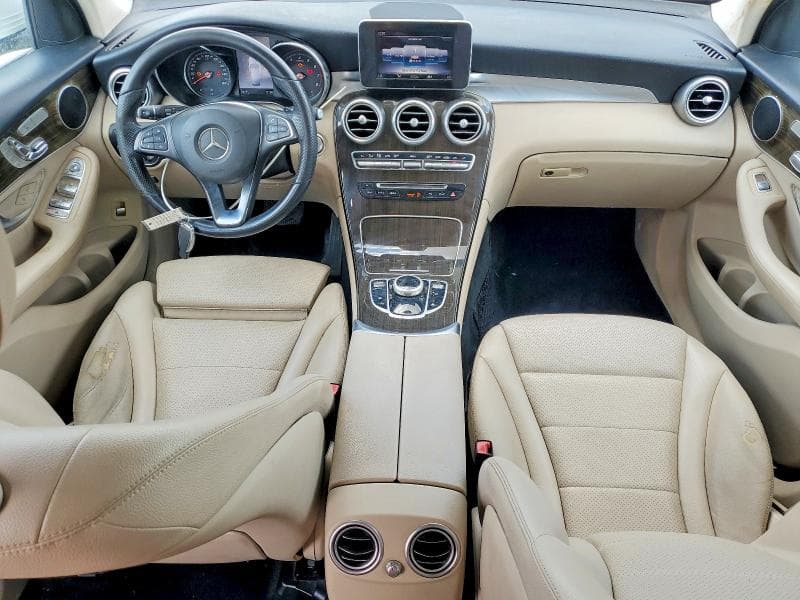 2019 MERCEDES-BENZ GLC 300 300 8