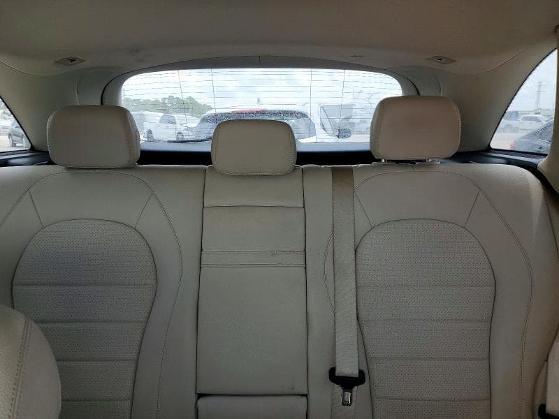 2019 MERCEDES-BENZ GLC 300 300 10