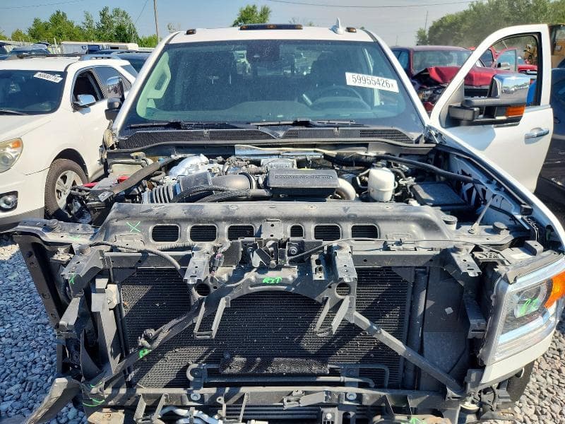 2018 GMC SIERRA K2500 DENALI 11