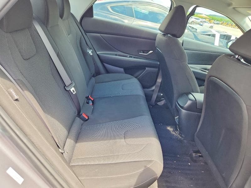 2025 HYUNDAI ELANTRA SE 10