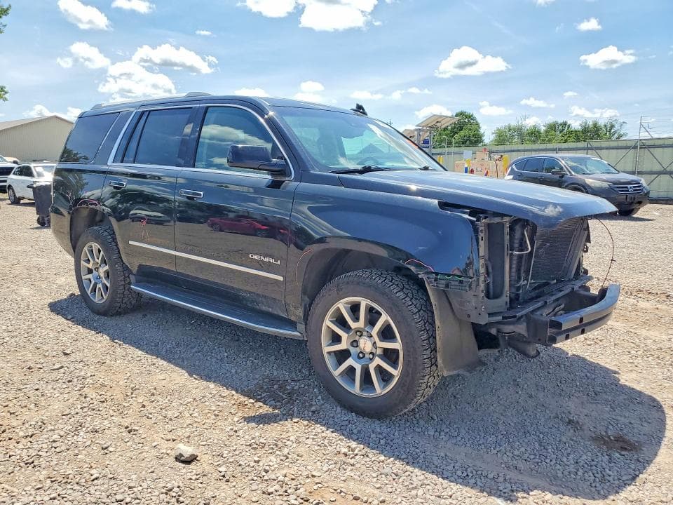 2017 GMC YUKON DENALI 4