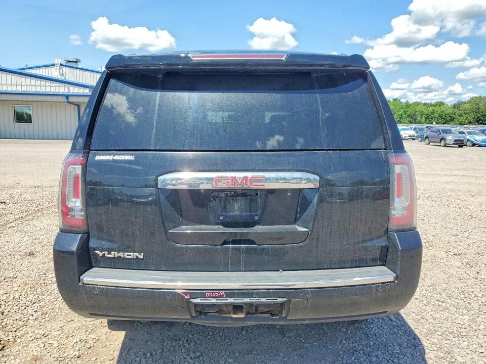 2017 GMC YUKON DENALI 6