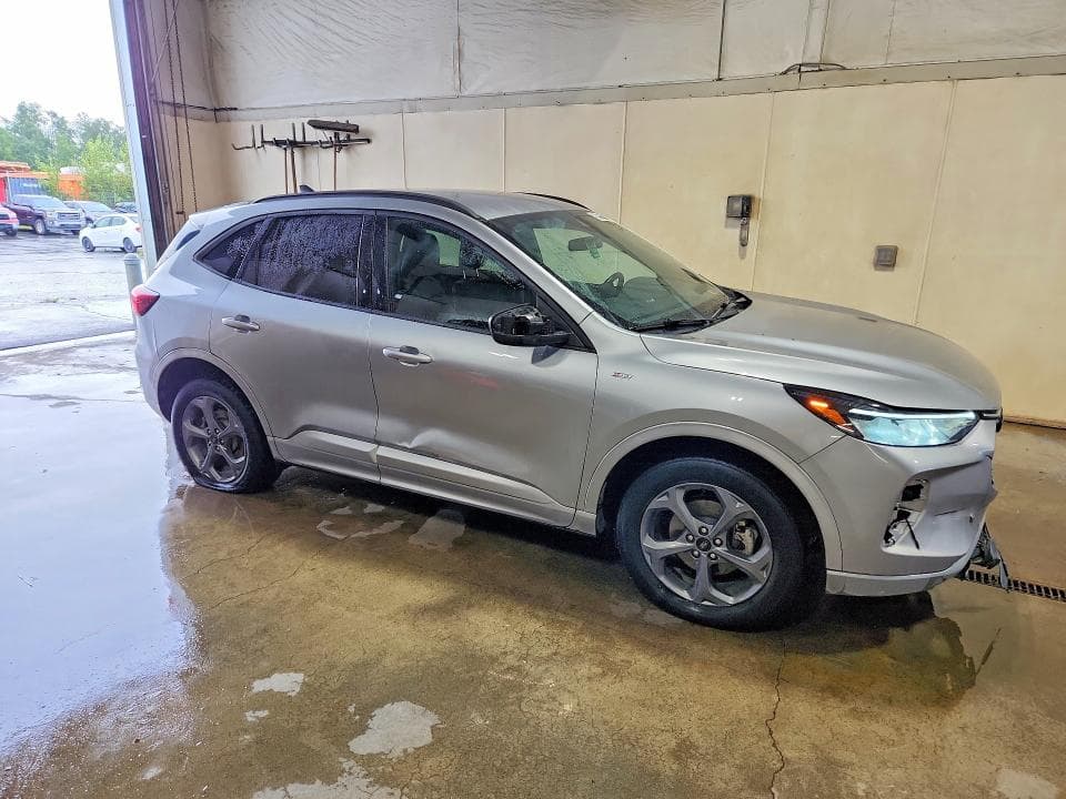 2024 FORD ESCAPE ST LINE 4