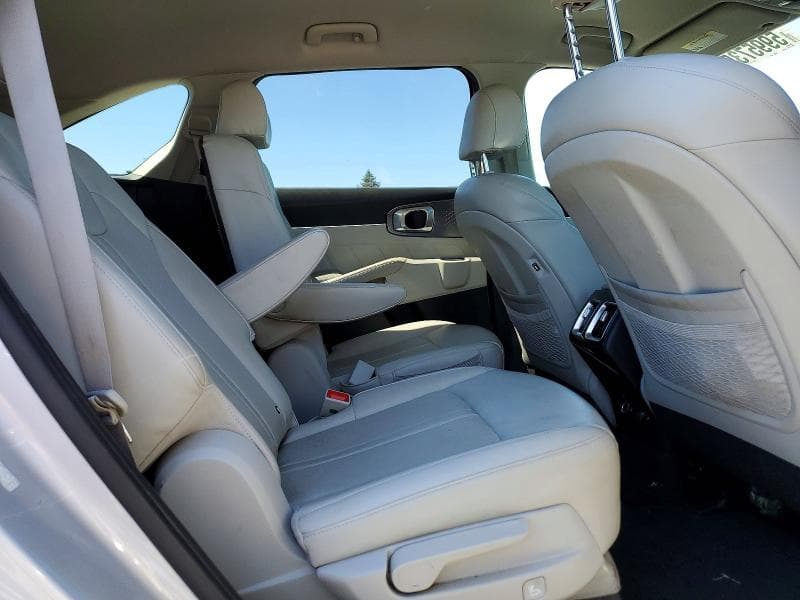 2022 KIA SORENTO SX 10