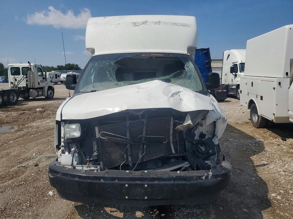 2017 CHEVROLET EXP G3500 5
