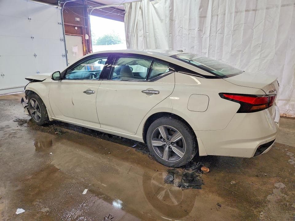 2021 NISSAN ALTIMA SL 2