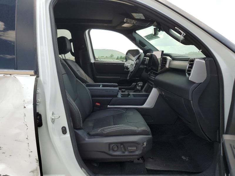 2026 TOYOTA TUNDRA CREWMAX LIMITED CREWMAX LIMITED 7