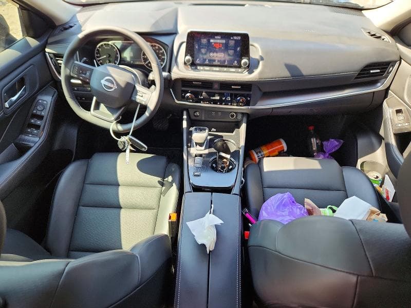 2025 NISSAN ROGUE SV 8