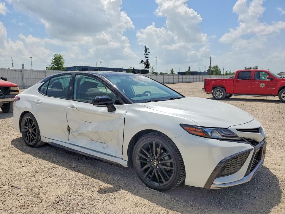 2021 TOYOTA CAMRY XSE XSE 4