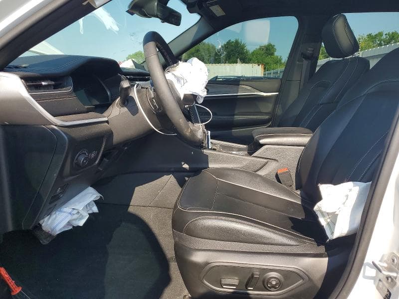 2025 JEEP GRAND CHEROKEE L LIMITED 7