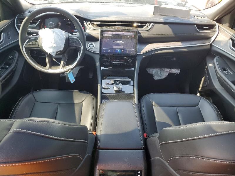 2025 JEEP GRAND CHEROKEE L LIMITED 8