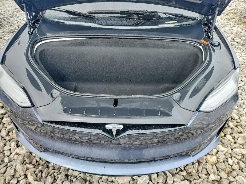 2022 TESLA MODEL X 11