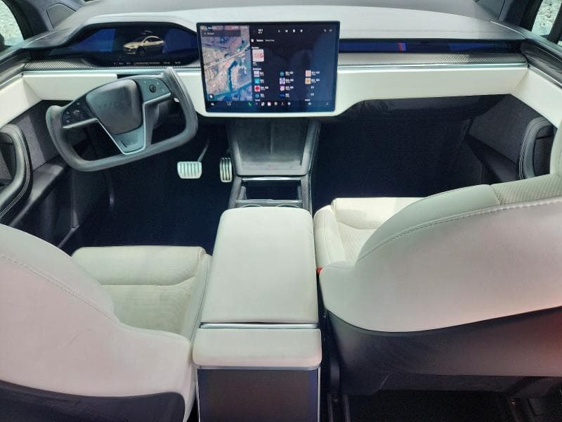 2022 TESLA MODEL X 8