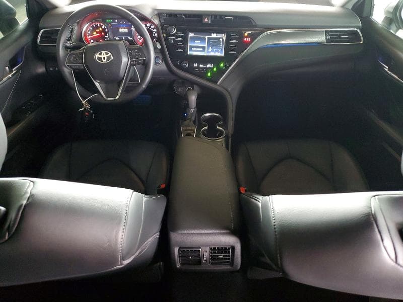 2018 TOYOTA CAMRY XSE 8