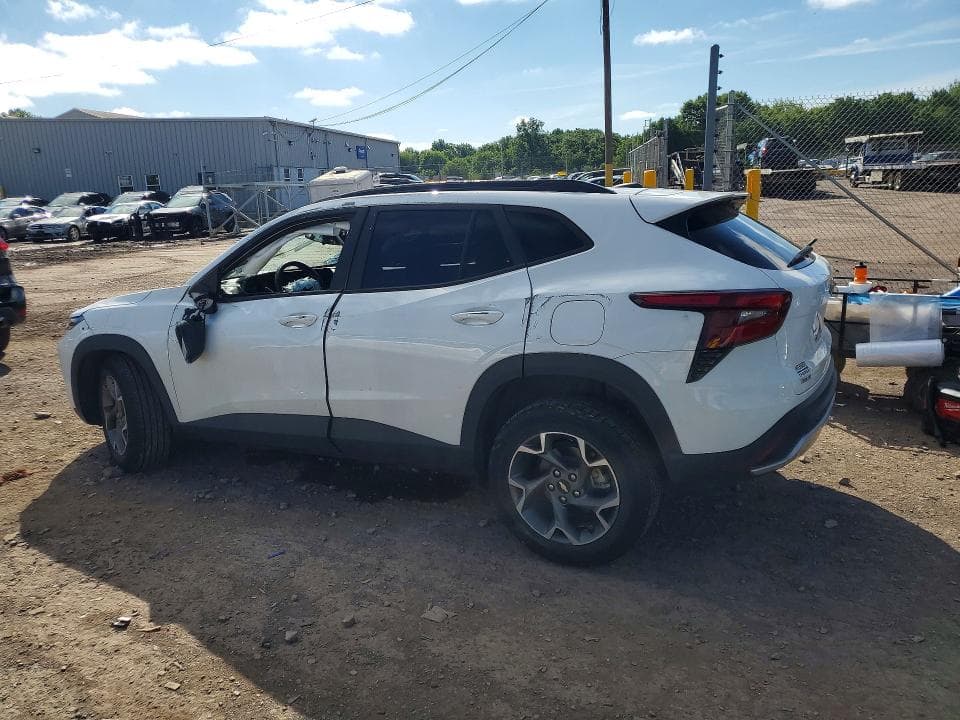 2025 CHEVROLET TRAX ACTIV 2