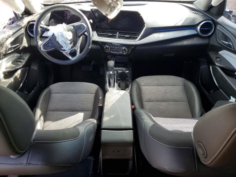 2025 CHEVROLET TRAX ACTIV 8