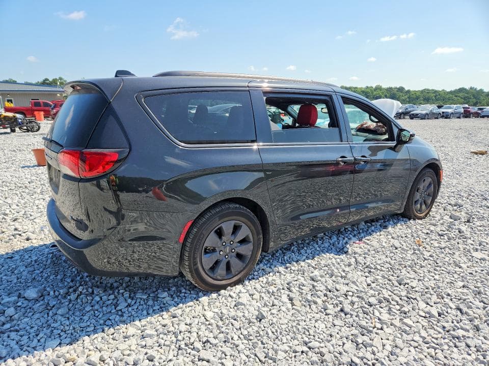 2020 CHRYSLER PACIFICA HYBRID LIMITED 3