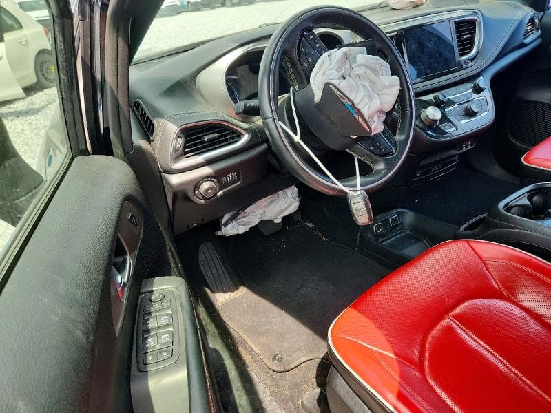 2020 CHRYSLER PACIFICA HYBRID LIMITED 8