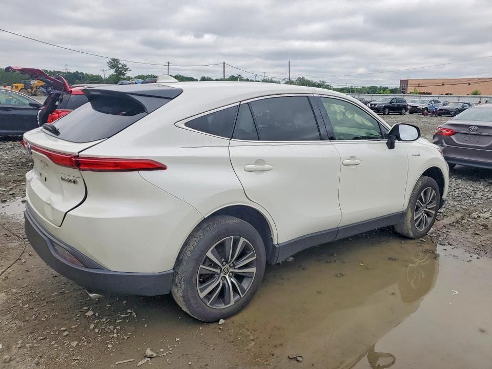 2021 TOYOTA VENZA LE 3