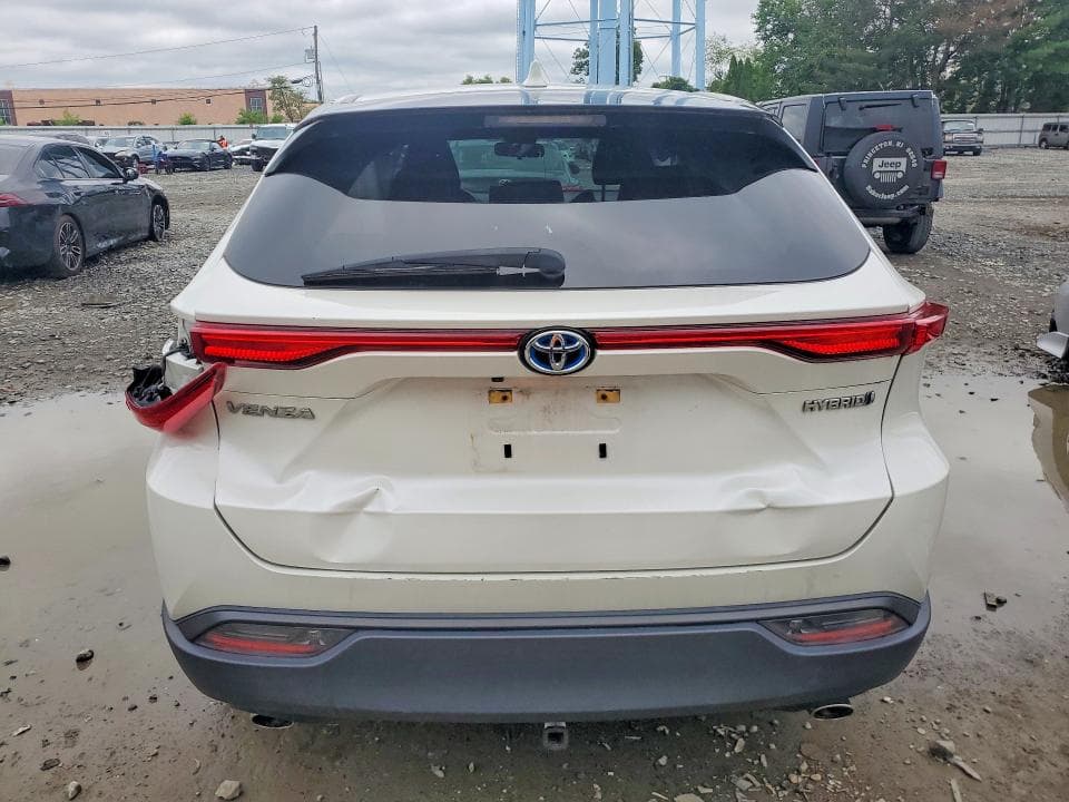 2021 TOYOTA VENZA LE 6